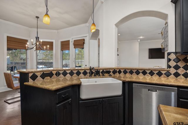 7107 Butterfly Creek, Tyler, TX 75703