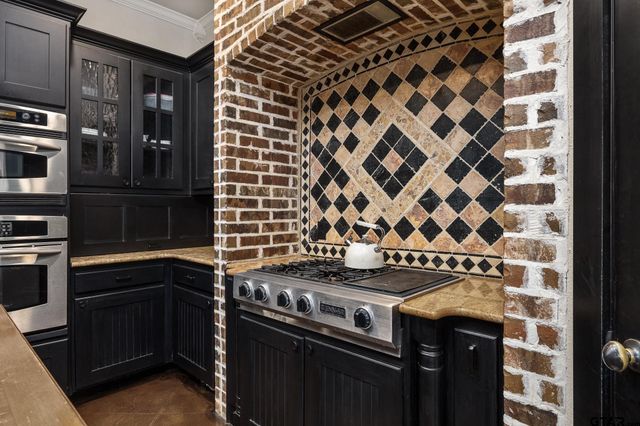 7107 Butterfly Creek, Tyler, TX 75703