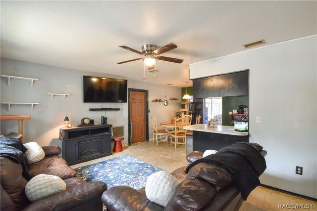 6700 E Gentry Street, Inverness, FL 34452