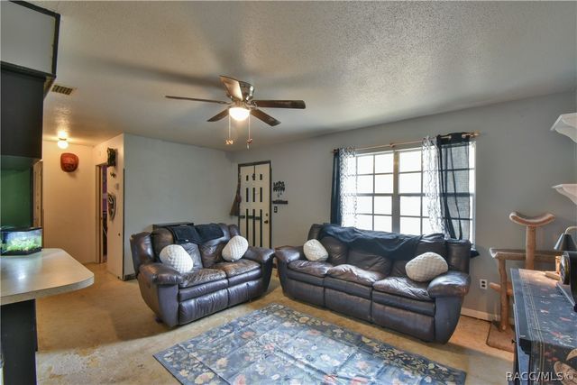 6700 E Gentry Street, Inverness, FL 34452