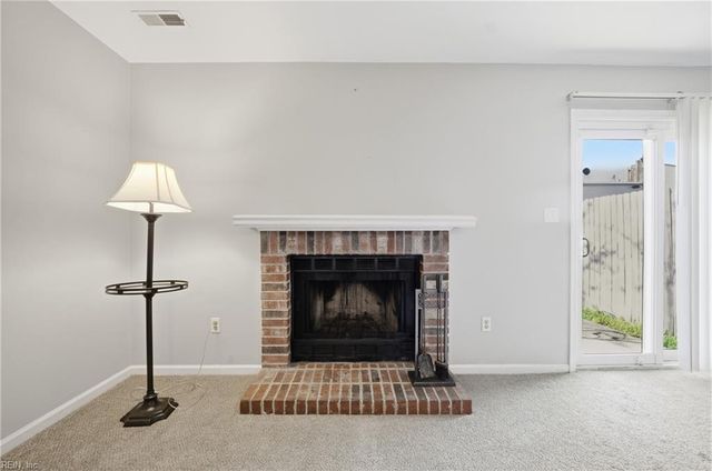 1957 Darnell DR, Virginia Beach, VA 23455