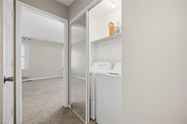 1957 Darnell DR, Virginia Beach, VA 23455