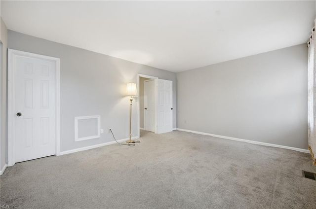 1957 Darnell DR, Virginia Beach, VA 23455