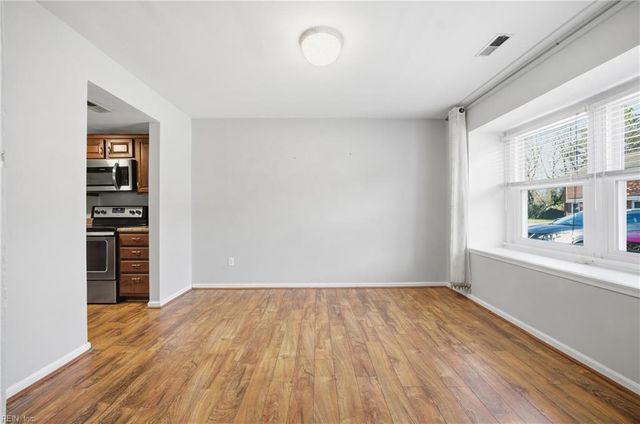 1957 Darnell DR, Virginia Beach, VA 23455