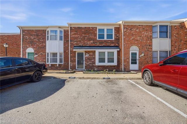 1957 Darnell DR, Virginia Beach, VA 23455