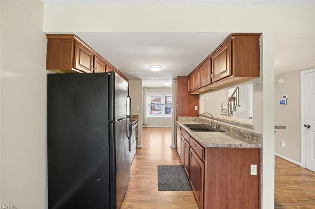 1957 Darnell DR, Virginia Beach, VA 23455