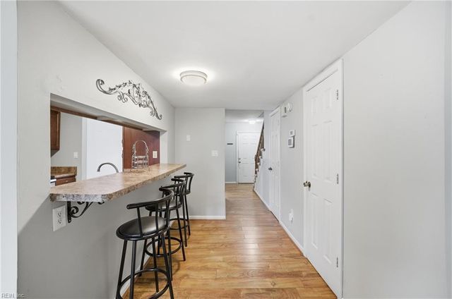 1957 Darnell DR, Virginia Beach, VA 23455