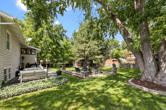 2434 Oakdale Court, Aurora, IL 60504