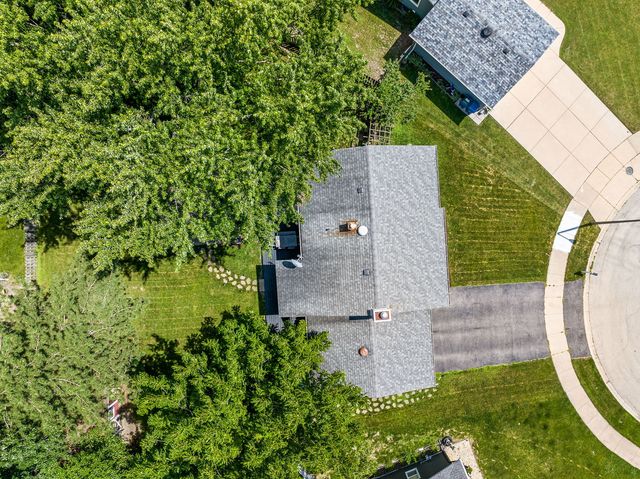 2434 Oakdale Court, Aurora, IL 60504