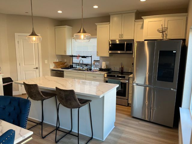 8279 Ghislaine Way, Antelope, CA 95843