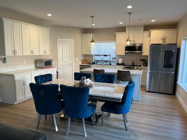 8279 Ghislaine Way, Antelope, CA 95843