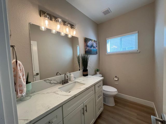 8279 Ghislaine Way, Antelope, CA 95843