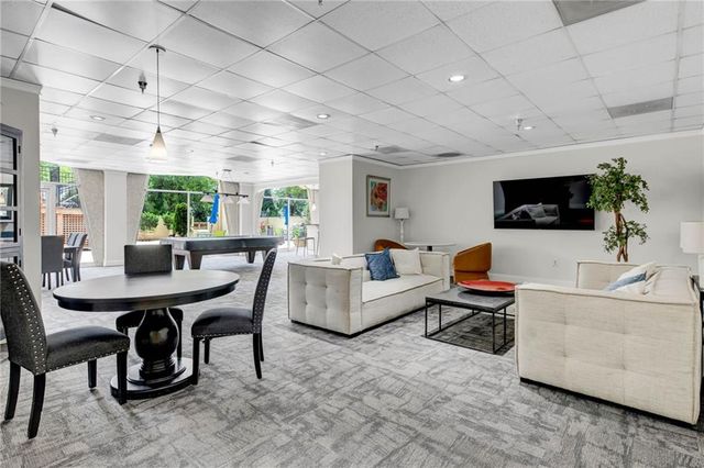 2479 Peachtree Road APT 1716, Atlanta, GA 30305