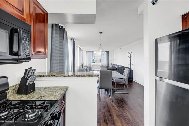 2479 Peachtree Road APT 1716, Atlanta, GA 30305