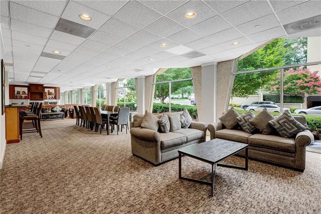 2479 Peachtree Road APT 1716, Atlanta, GA 30305