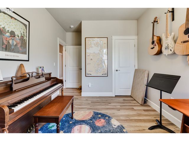 3595 MOUNTAIN QUAIL Ln, Eugene, OR 97405