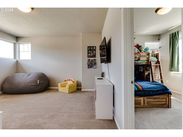 3595 MOUNTAIN QUAIL Ln, Eugene, OR 97405