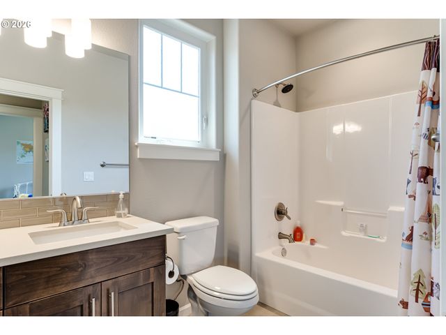 3595 MOUNTAIN QUAIL Ln, Eugene, OR 97405