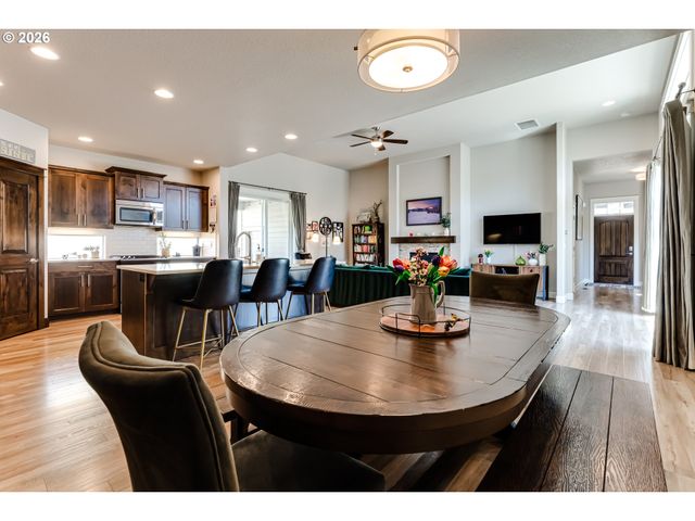 3595 MOUNTAIN QUAIL Ln, Eugene, OR 97405
