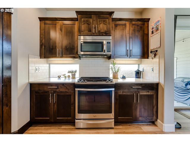 3595 MOUNTAIN QUAIL Ln, Eugene, OR 97405