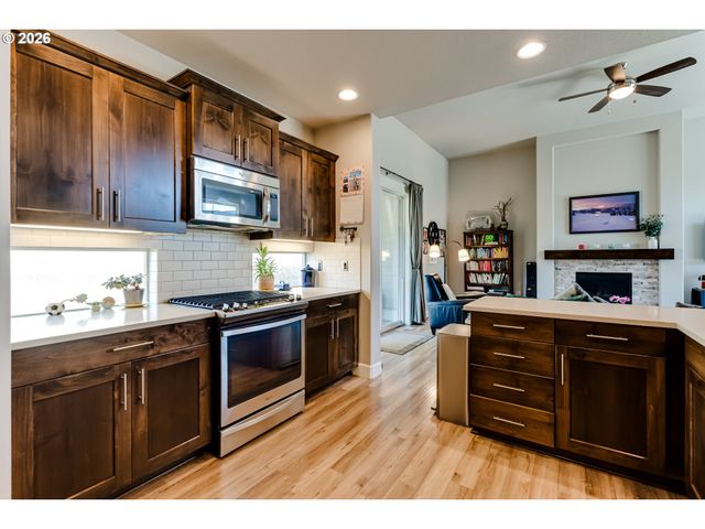 3595 MOUNTAIN QUAIL Ln, Eugene, OR 97405