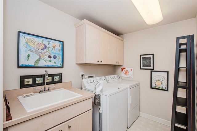 844 Asa Gray Drive, Ann Arbor, MI 48105