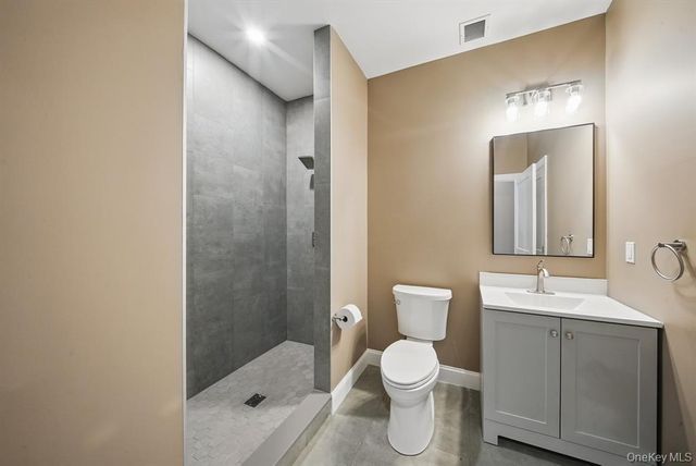 3 Giada Lane 1, Middletown, NY 10940