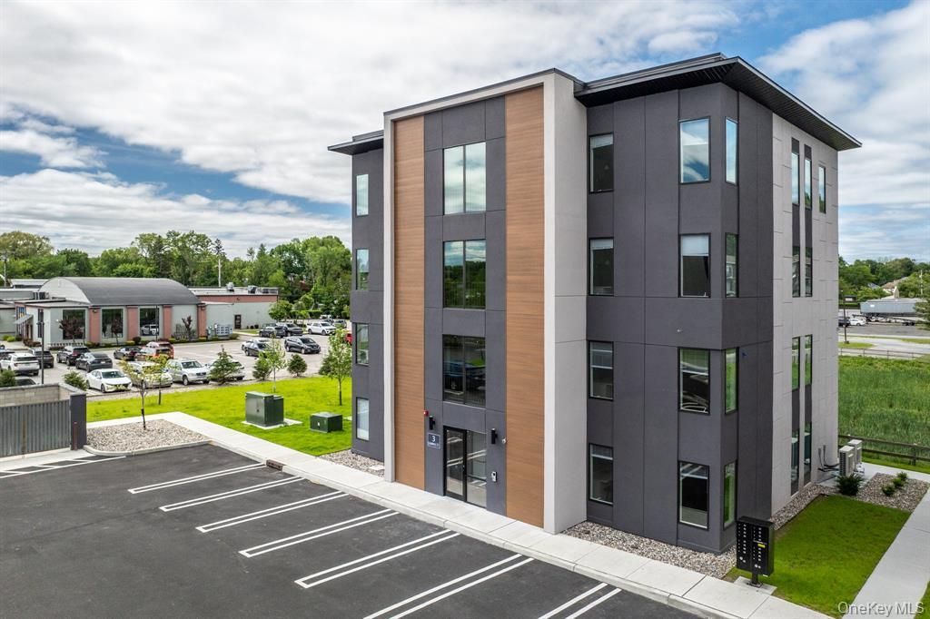 3 Giada Lane 1, Middletown, NY 10940