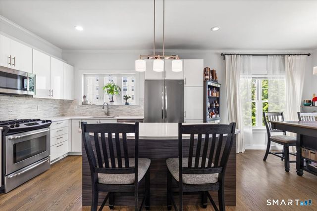 175 West Avenue 8, Stamford, CT 06902