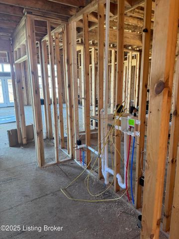 205 Locust Park Pl, Louisville, KY 40245