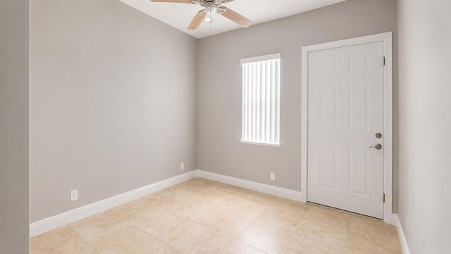 2224 NE 2ND Street, Pompano Beach, FL 33062