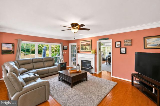 108 BETHAL CT SW, Leesburg, VA 20175