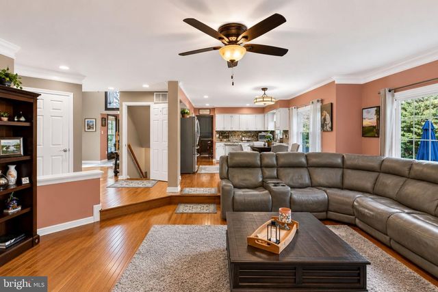 108 BETHAL CT SW, Leesburg, VA 20175