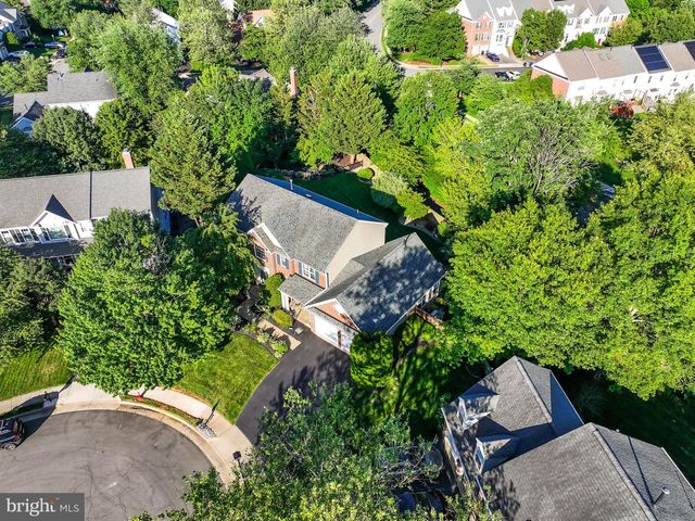 108 BETHAL CT SW, Leesburg, VA 20175