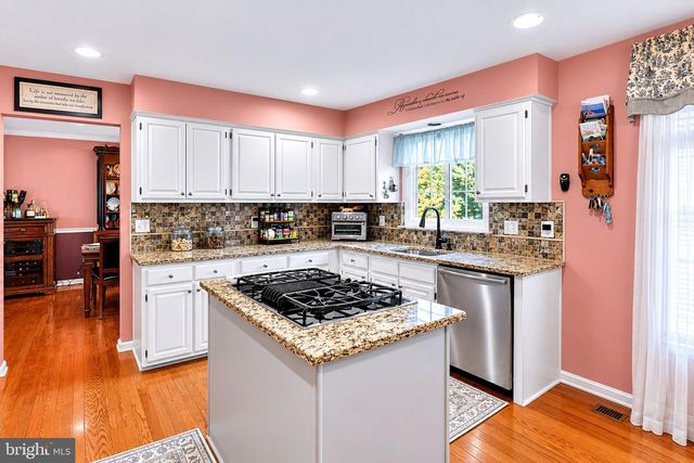 108 BETHAL CT SW, Leesburg, VA 20175