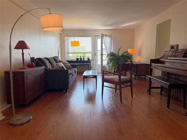 4601 Fifth Ave 623, Oakland, PA 15213