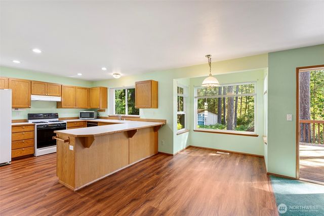 9230 Withers Place NW, Bremerton, WA 98311