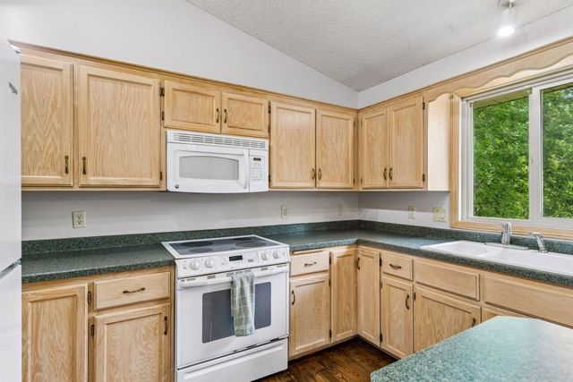 5023 Helena Road N, Oakdale, MN 55128