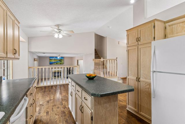 5023 Helena Road N, Oakdale, MN 55128