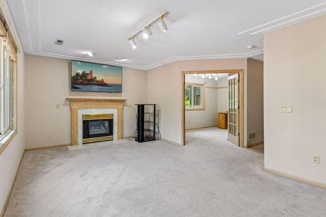 5023 Helena Road N, Oakdale, MN 55128