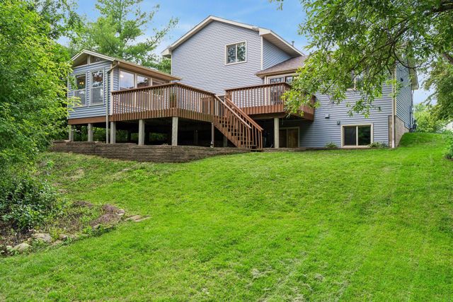 5023 Helena Road N, Oakdale, MN 55128
