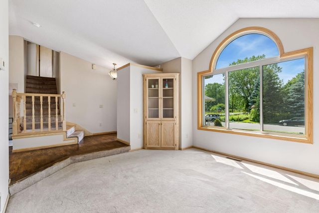 5023 Helena Road N, Oakdale, MN 55128