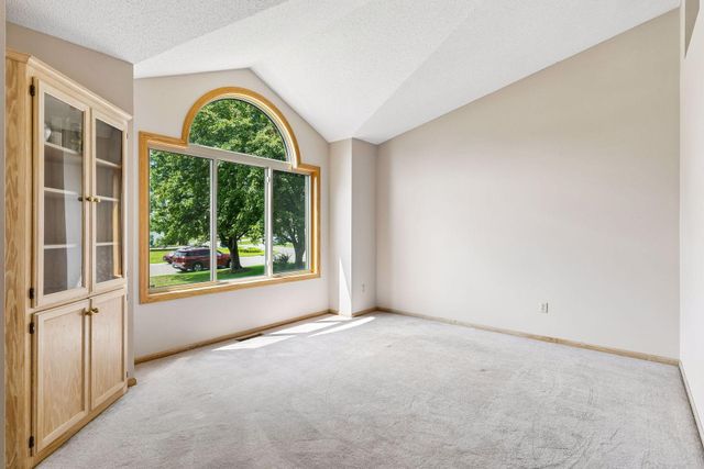 5023 Helena Road N, Oakdale, MN 55128