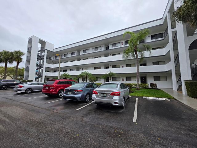 4725 Lucerne Lakes Boulevard E 106, Greenacres, FL 33467