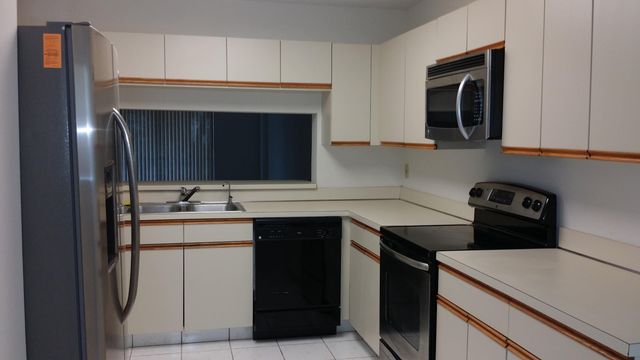 4725 Lucerne Lakes Boulevard E 106, Greenacres, FL 33467