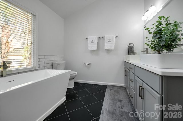 902 Hoke Trail, Cramerton, NC 28032