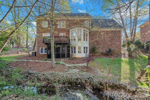 902 Hoke Trail, Cramerton, NC 28032