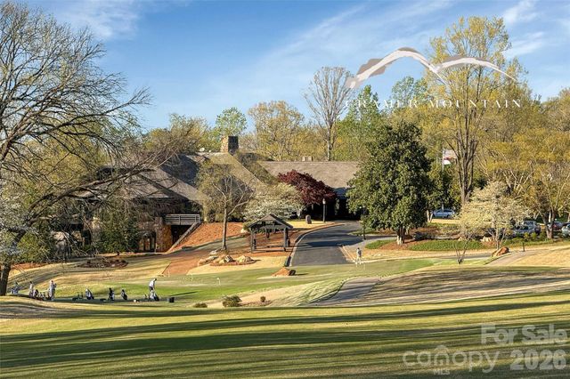 902 Hoke Trail, Cramerton, NC 28032