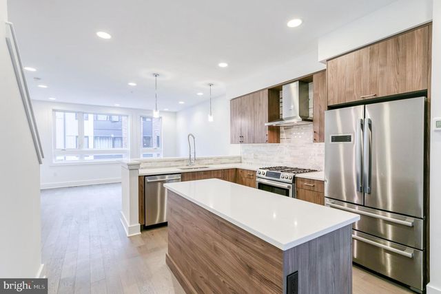 628 N 5TH ST, Philadelphia, PA 19123