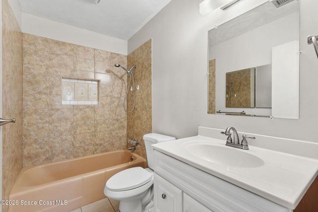 1045 Collins Street, Melbourne, FL 32935